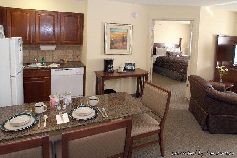 Staybridge I-80, An Ihg 3* Lincoln