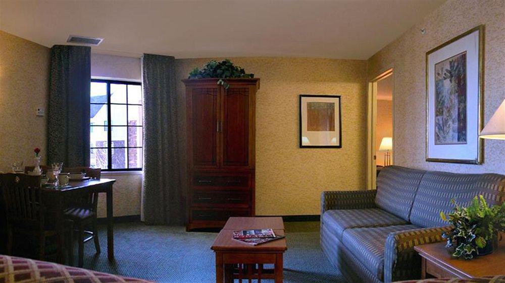Staybridge I-80, An Ihg 3*